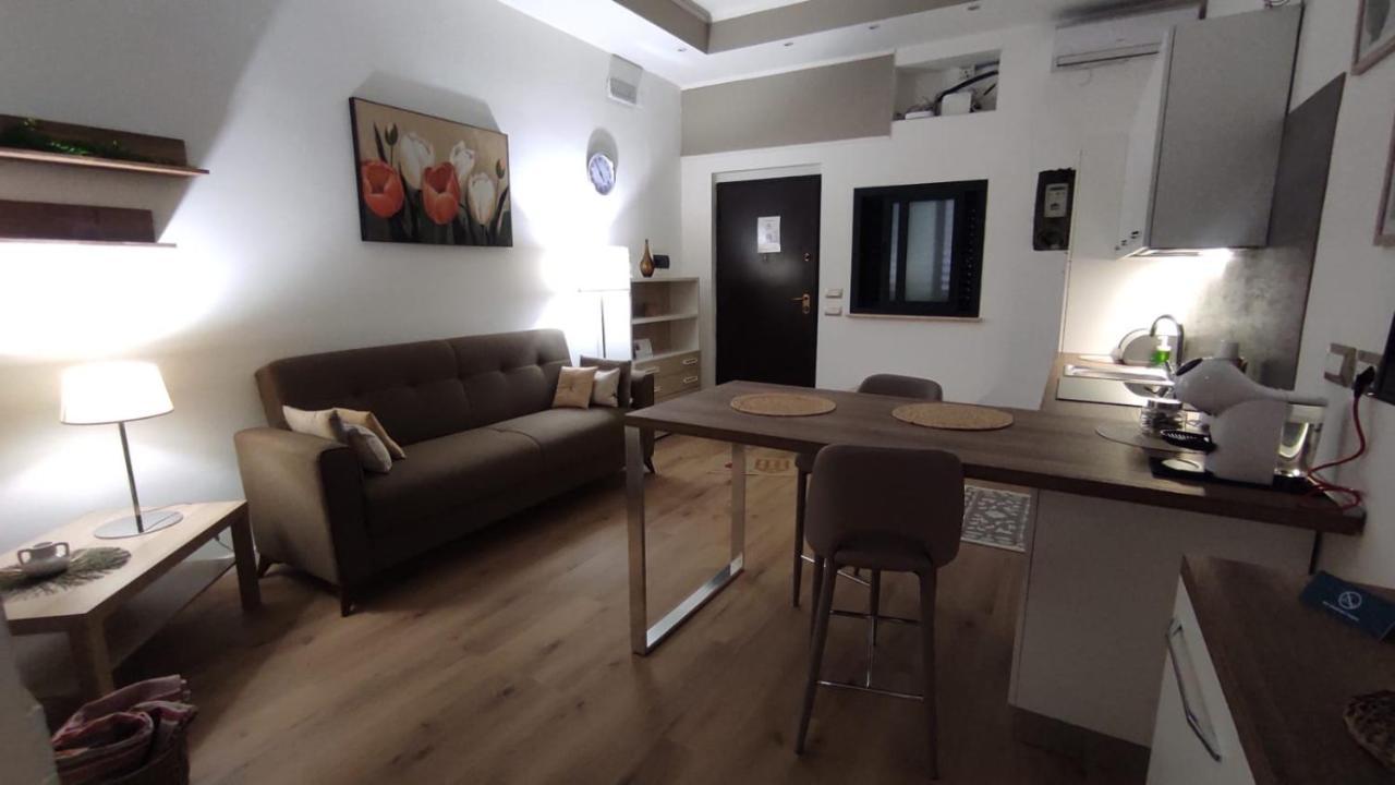 Marina Apartments Катандзаро Экстерьер фото