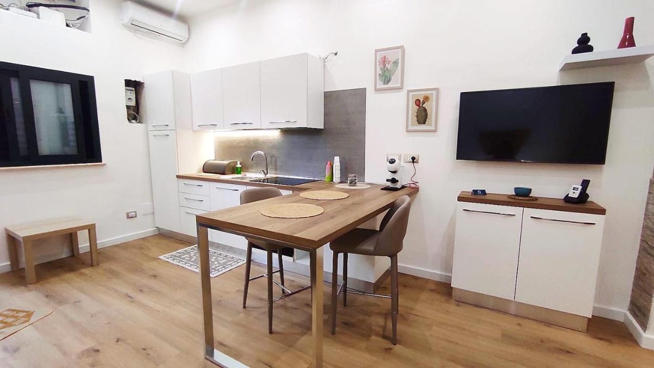 Marina Apartments Катандзаро Экстерьер фото